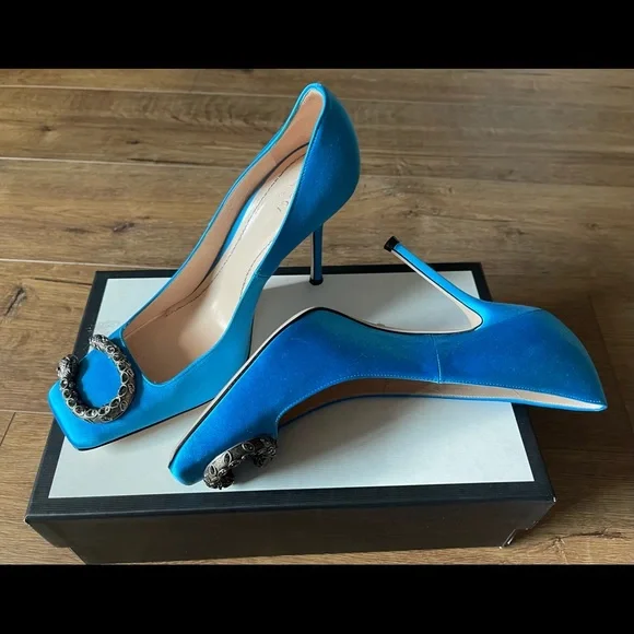 GUCCI-AUTHENTIC (NWT) Blue Satin Heels - Picture 8 of 15